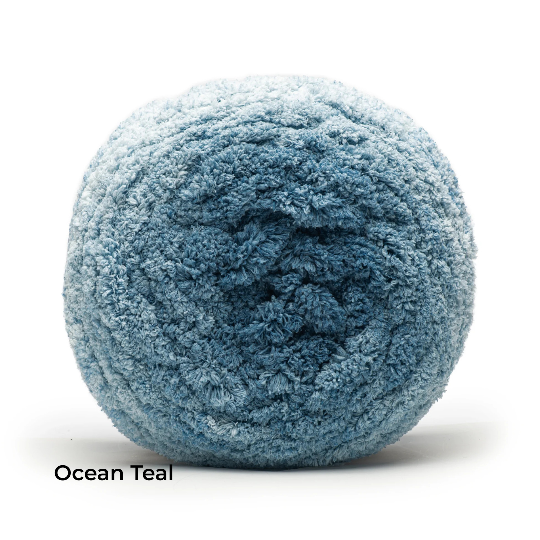 Ombré Chunky Knit Throw Blanket