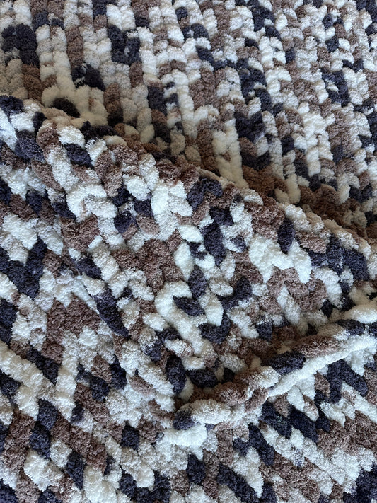 Artisan Blend Chunky Throw Blanket